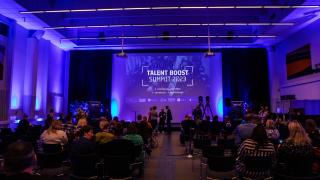 Yleisöä Talent Boost Summitissa